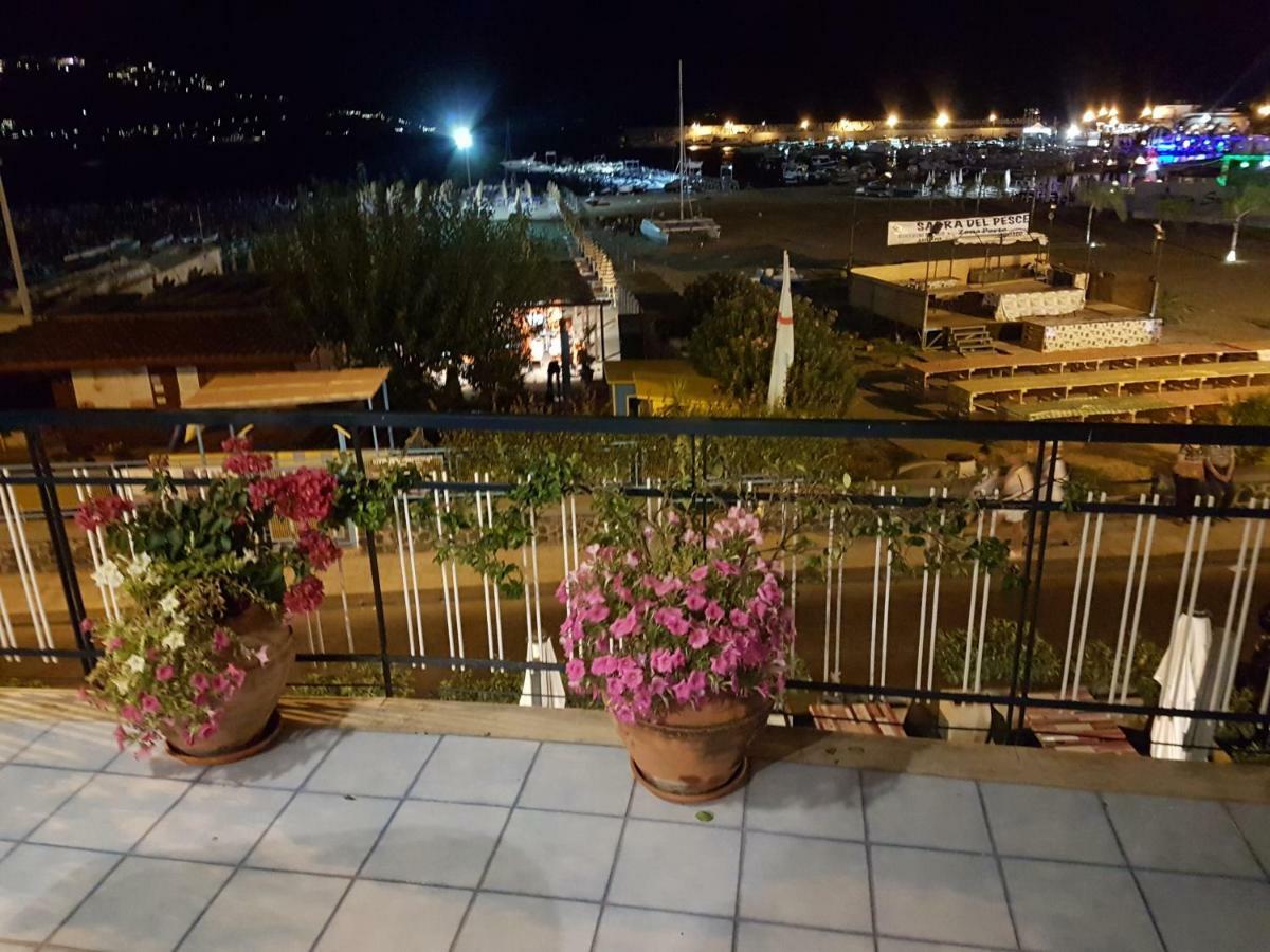 Terrazza Sul Mare Διαμέρισμα Giardini Naxos Εξωτερικό φωτογραφία