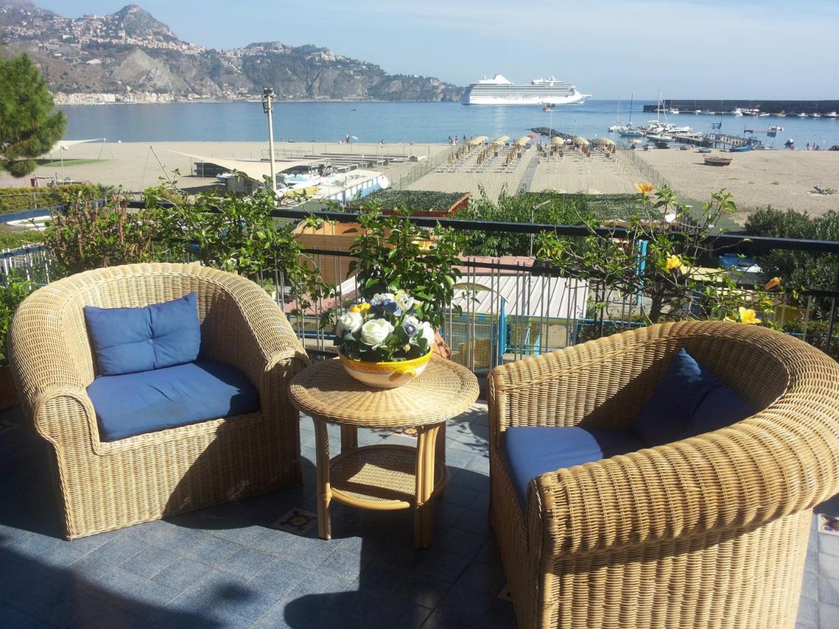 Terrazza Sul Mare Διαμέρισμα Giardini Naxos Δωμάτιο φωτογραφία
